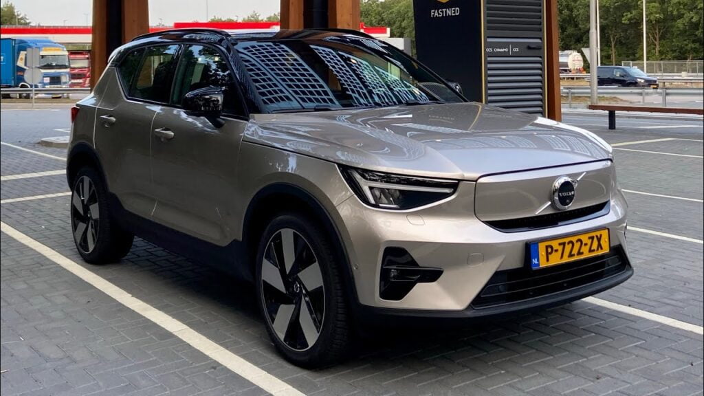 Volvo XC40 Recharge Twin Motor Plus